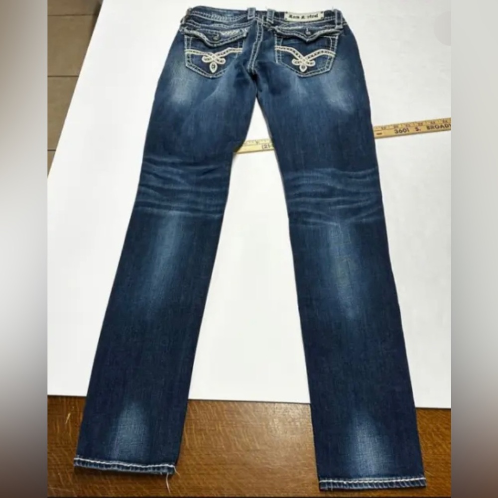 ROCK REVIVAL ELAINA Skinny Jeans Low Rise 28/31 Dark Wash Rhinestone Flip Pocket